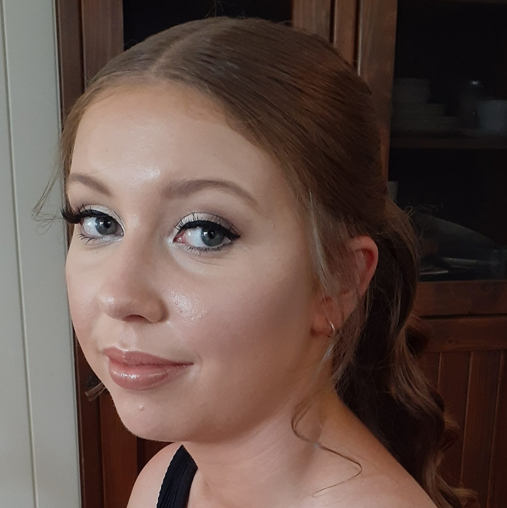 soft-glam-formal-makeup-look